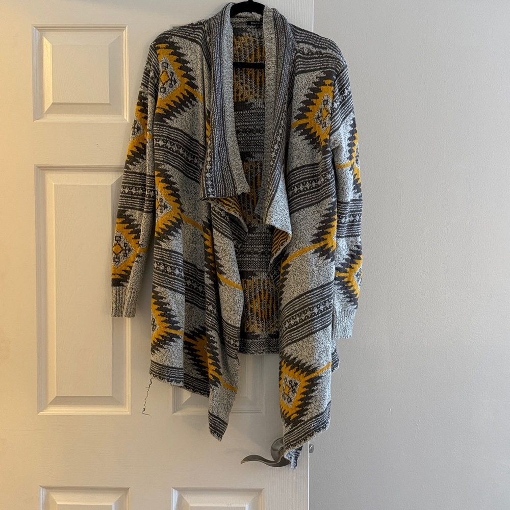 Pink Clover Gray and Yellow Geometric Cardigan